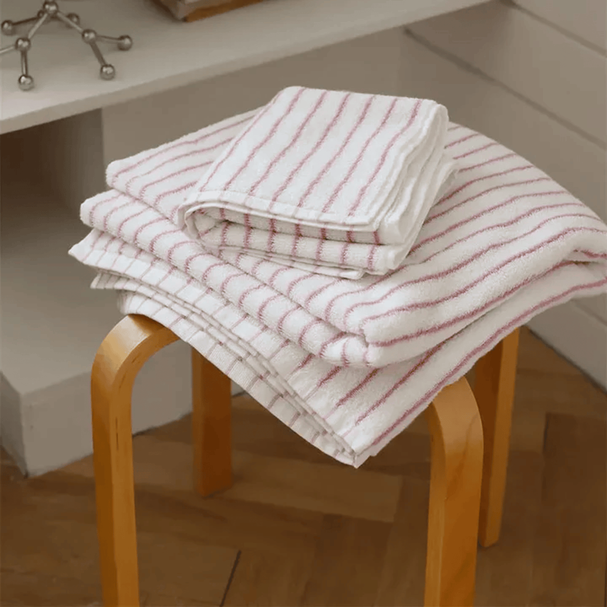 Pink & White Face and Bath towel Combo