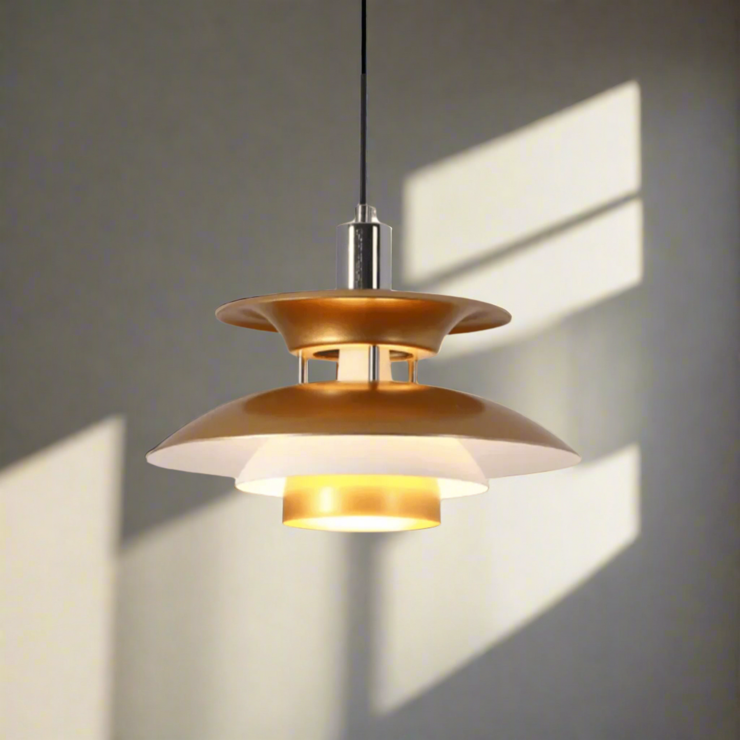 UFO design ceiling lamp in gold