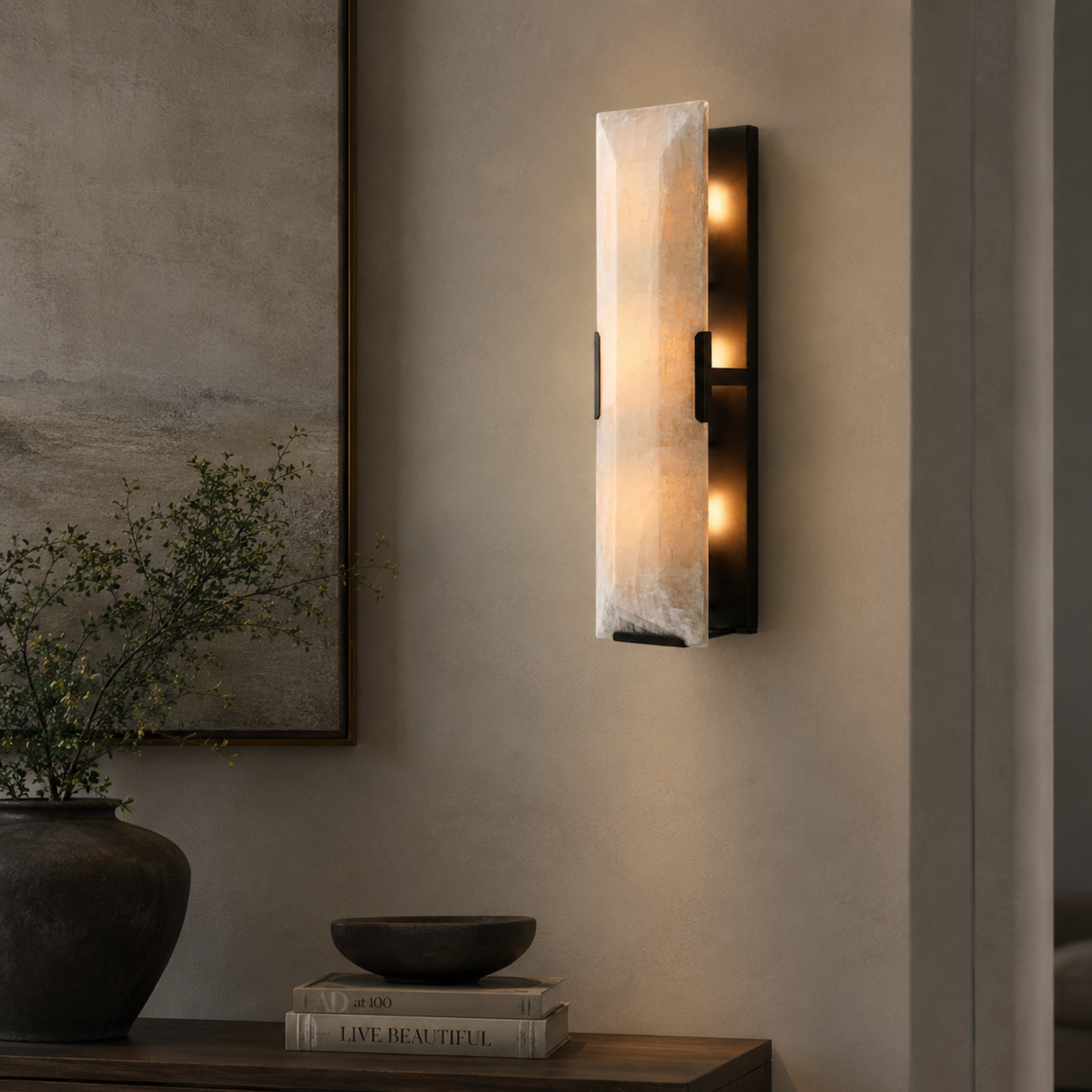 Vetrina Alabaster Marble Wall Light – Vertical