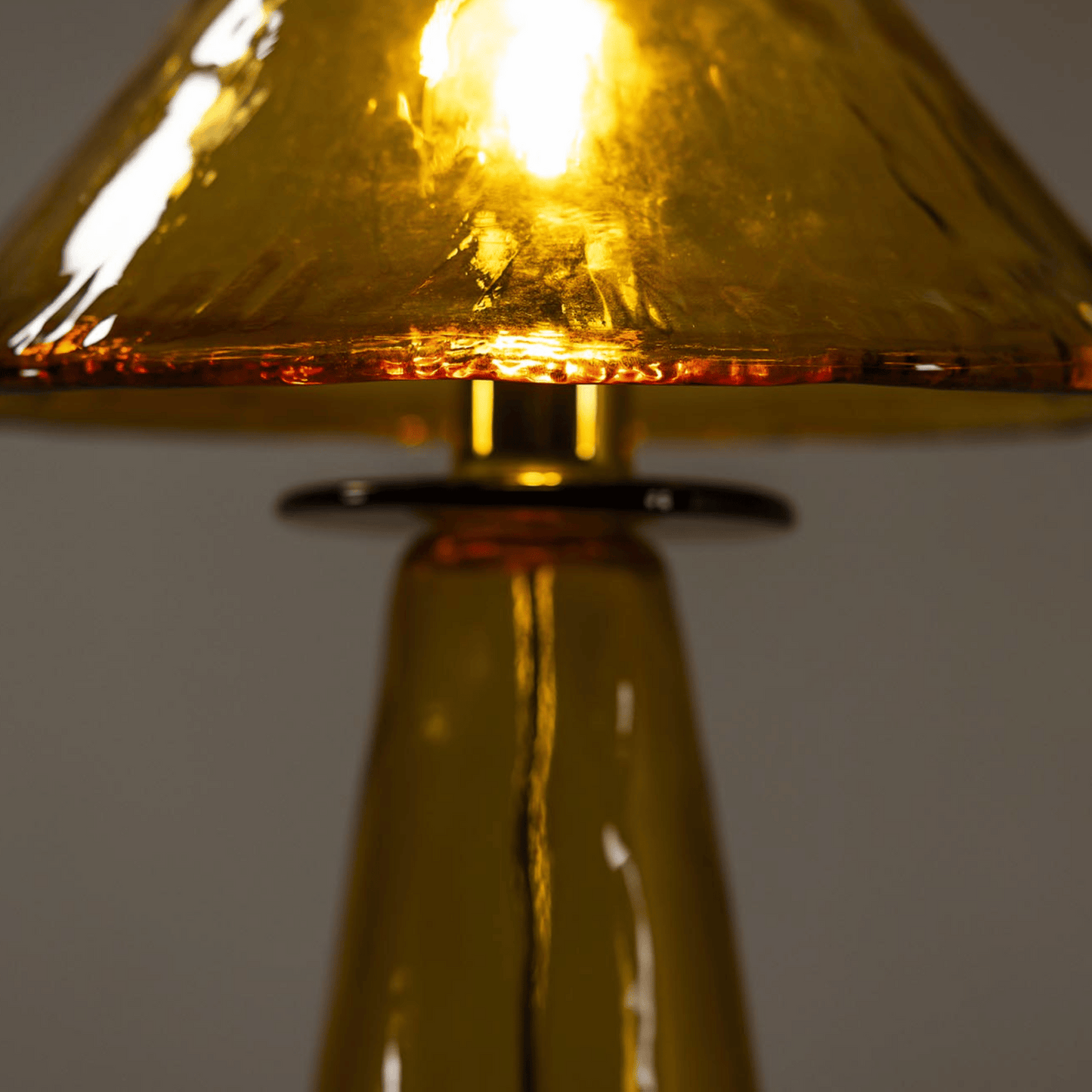 AmberForm Retro Glass Table Lamp