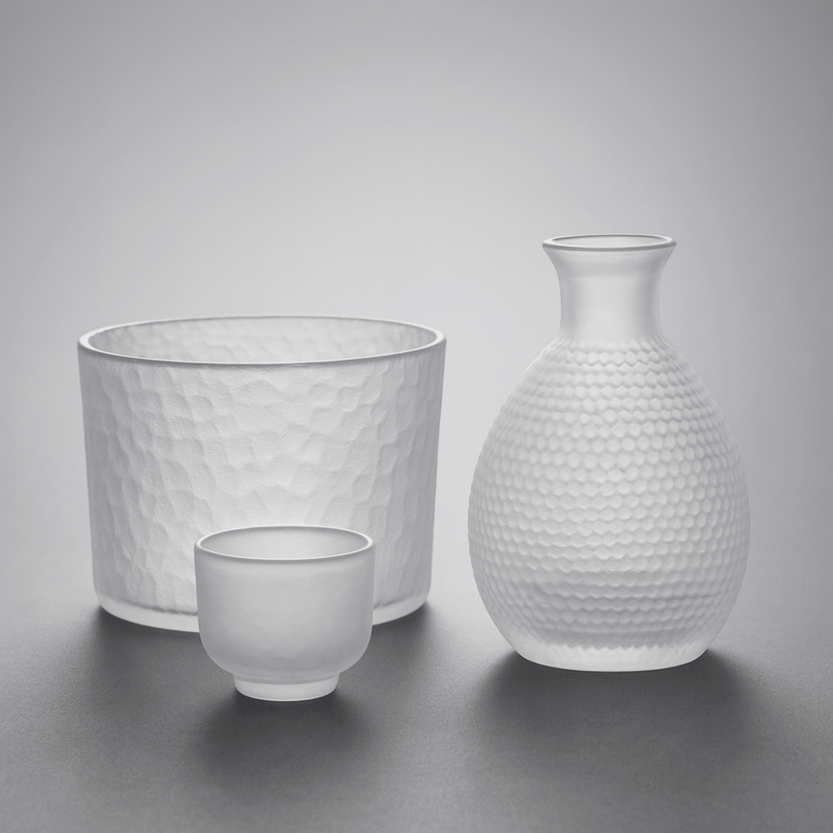 Kairo Glass Sake & Bar Set – Japanese-Inspired Eco-Friendly Glassware for Spirits