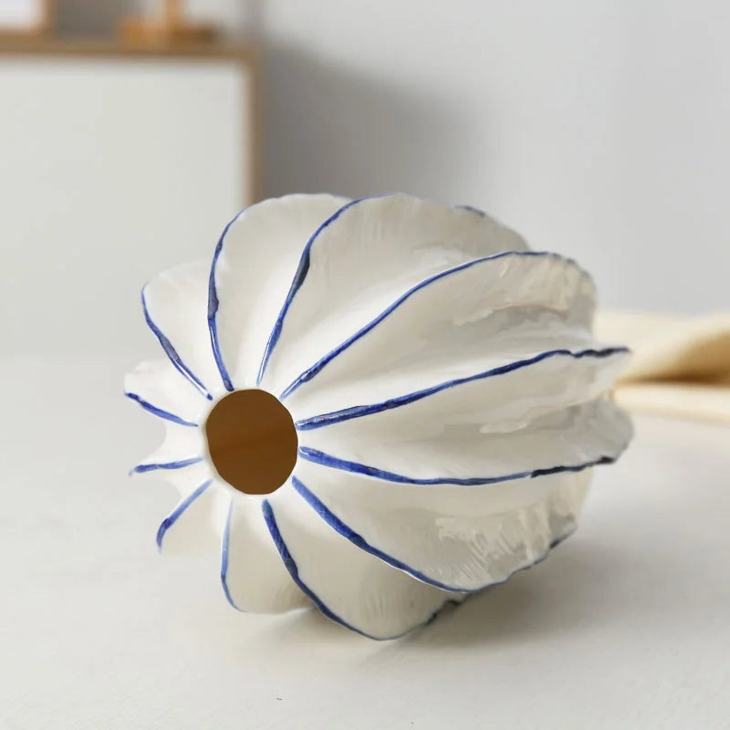 OrnaBloom Vase – Porcelain Vase