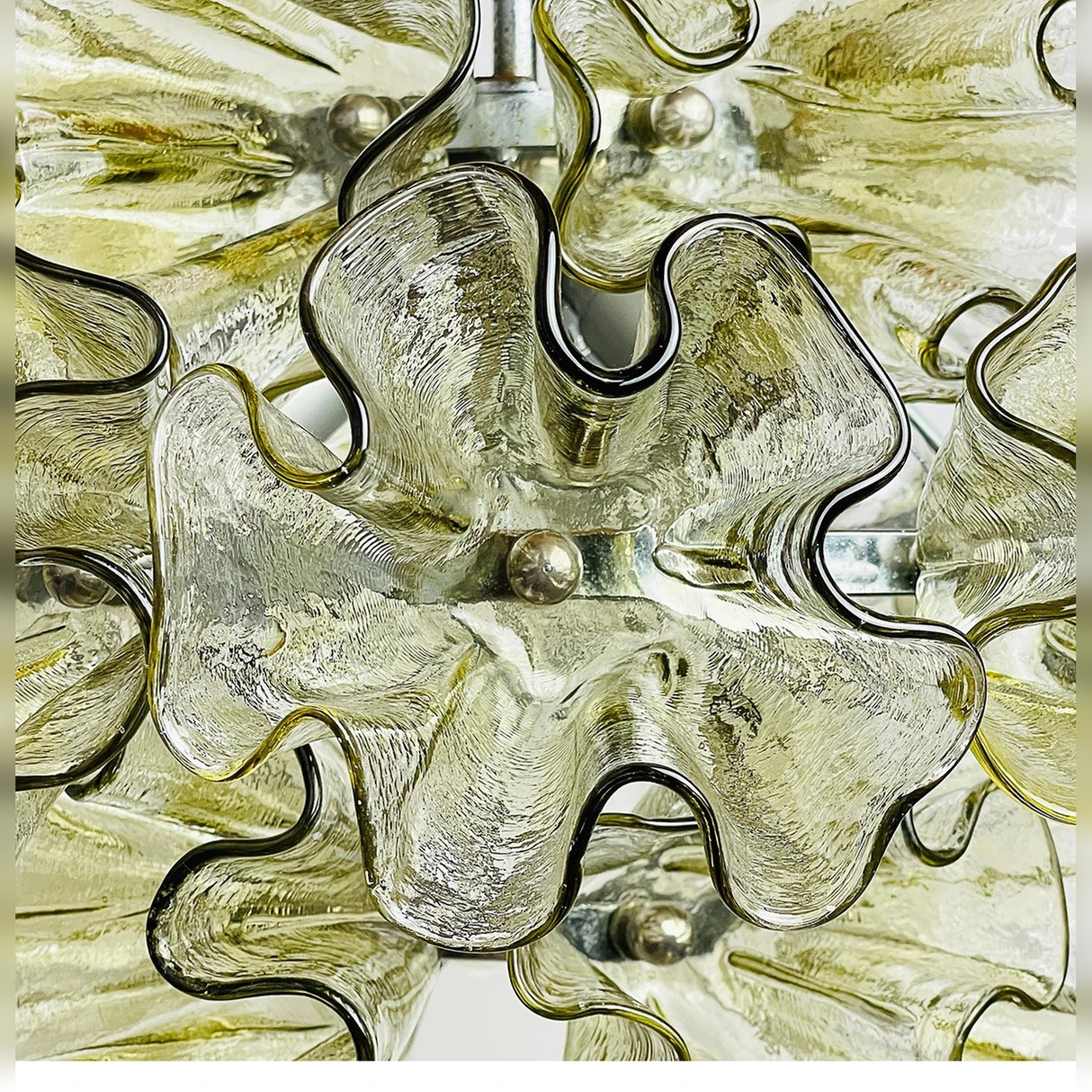 Verdelle Bloom Glass Chandelier