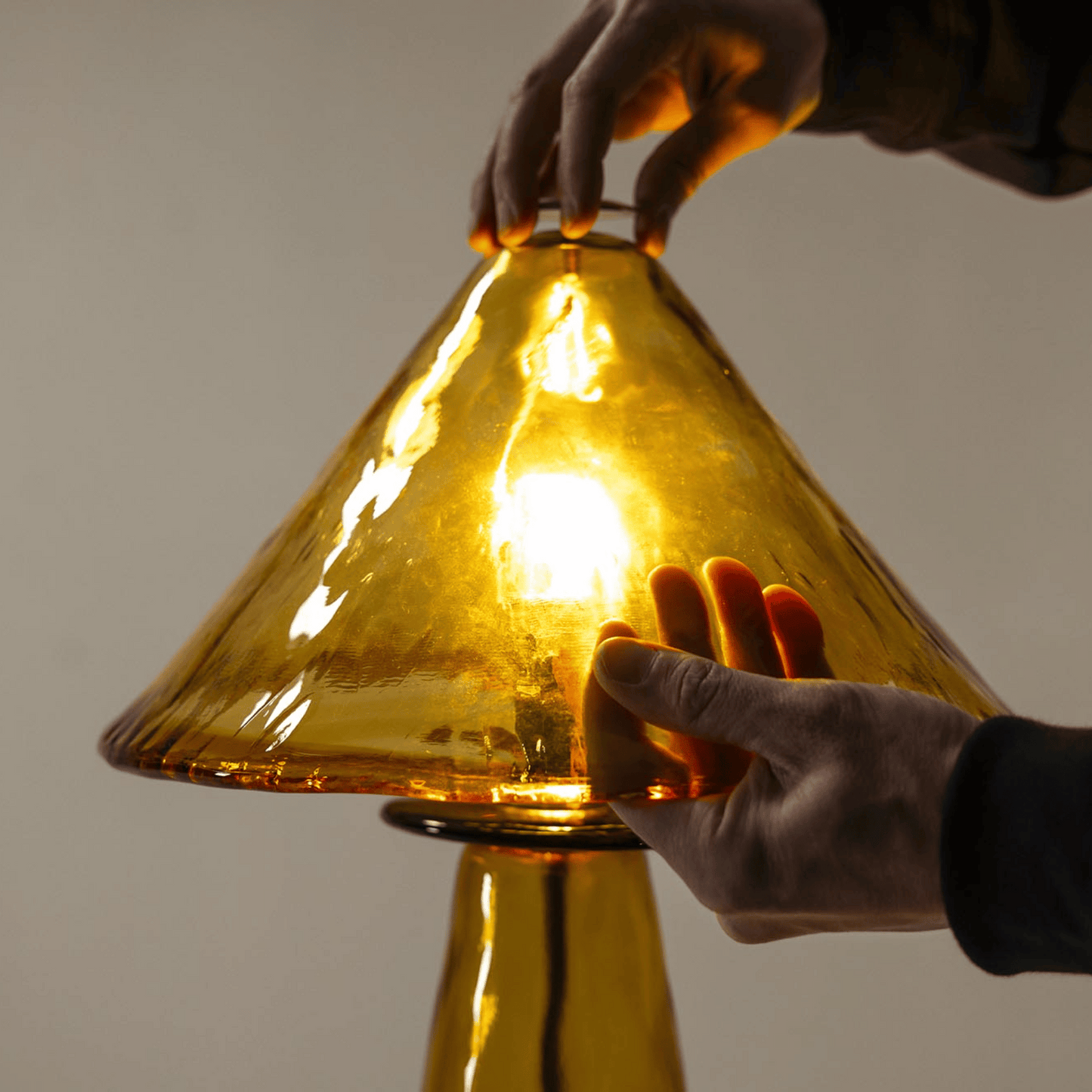 AmberForm Retro Glass Table Lamp