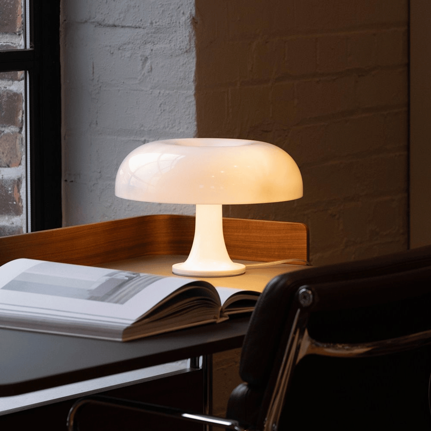 BauLume Retro Table Lamp