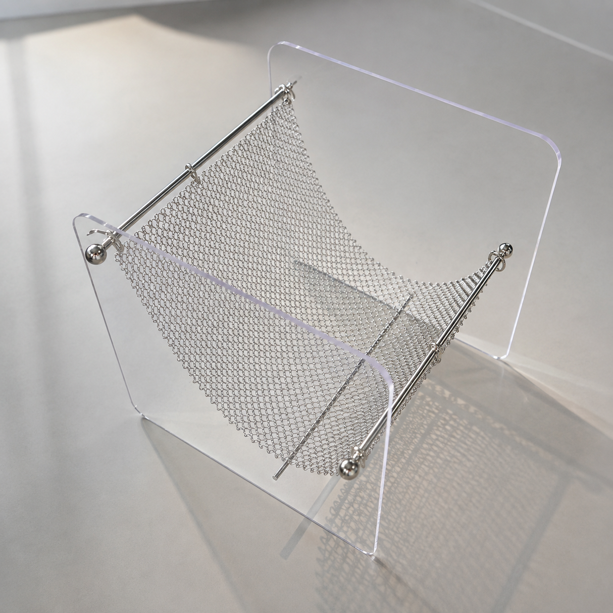 The Acriva Magazine Rack