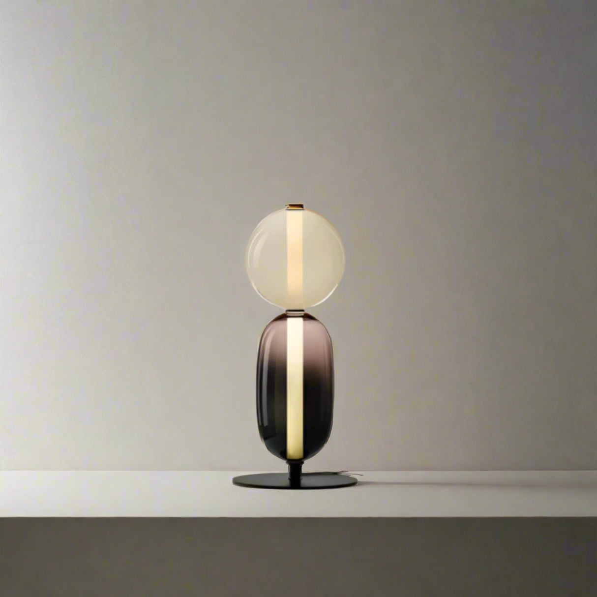Two-headed table lamp with measurements on a white background

