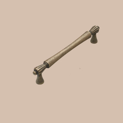 Measurement chart of a bronze cabinet 