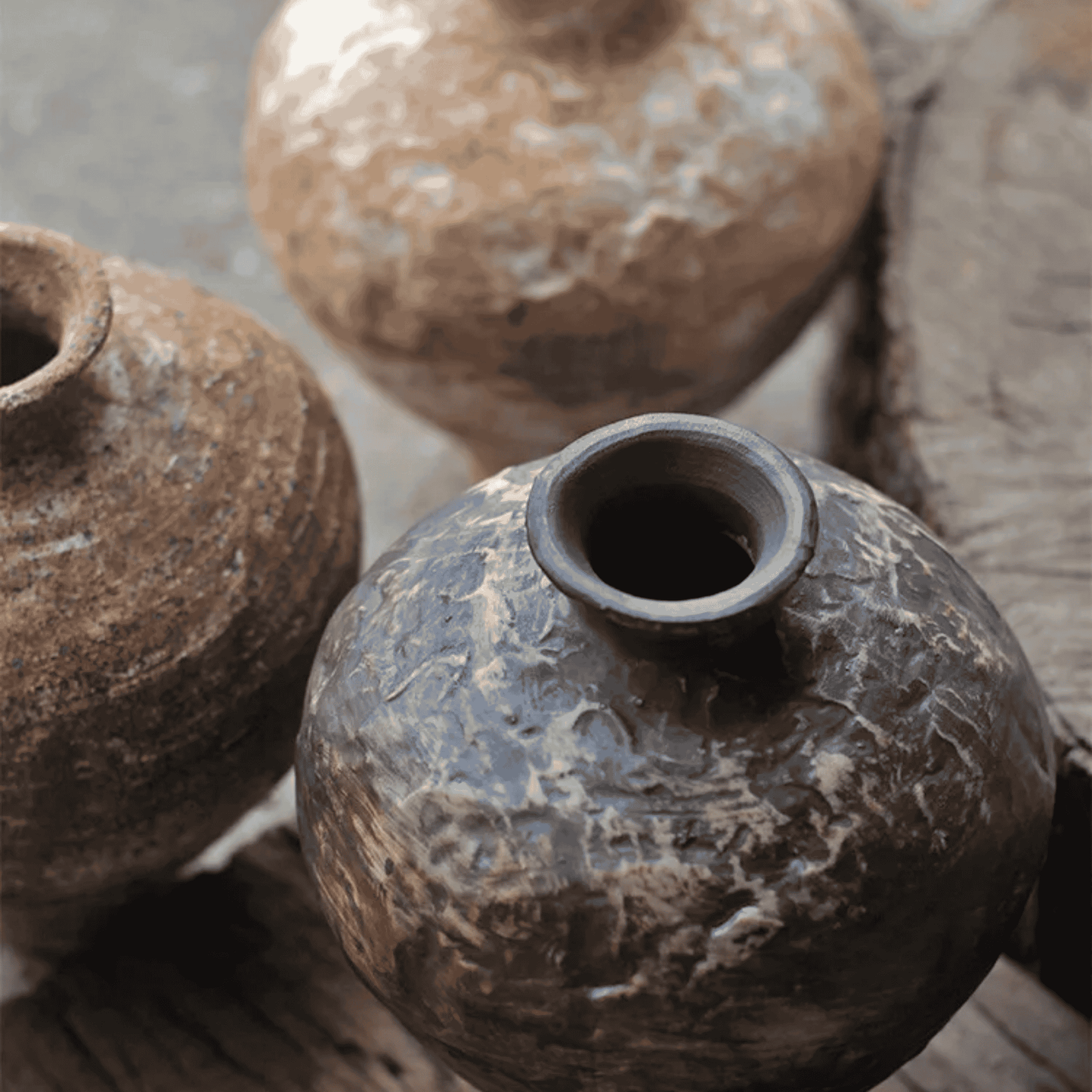 WabiBloom Vase – Small Jingdezhen Ceramic Art