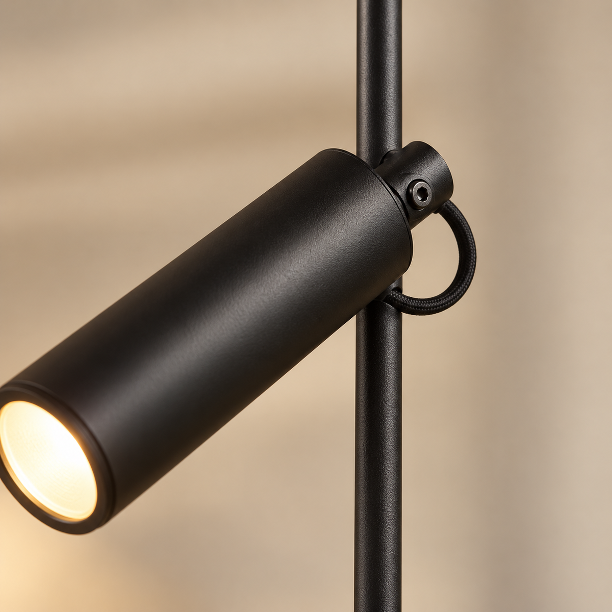 Norellis Vertical Adjustable LED Pendant
