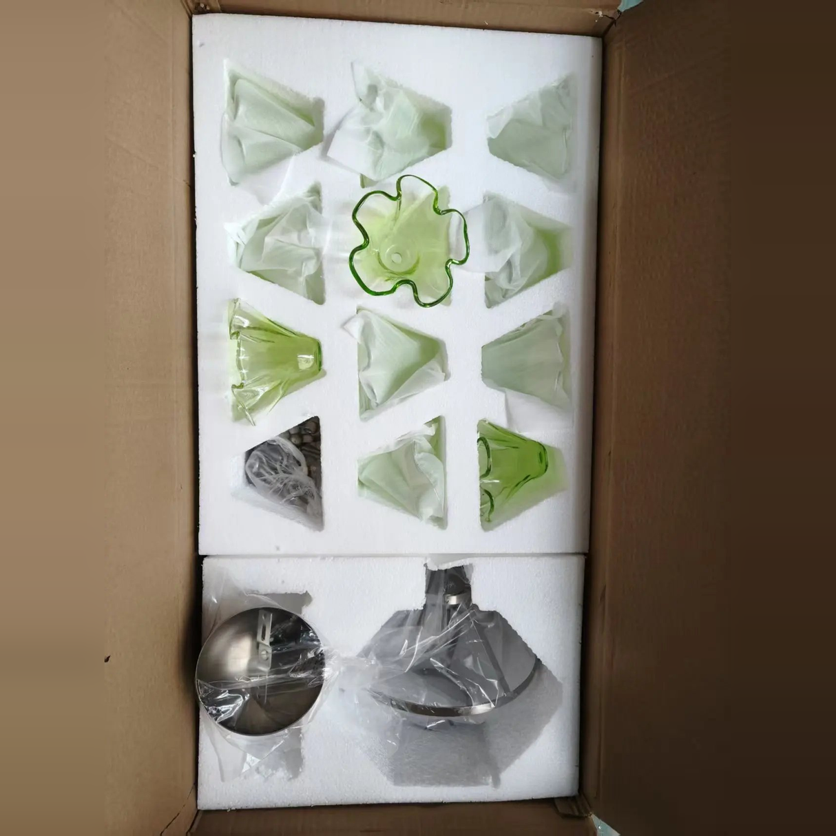 Verdelle Bloom Glass Chandelier