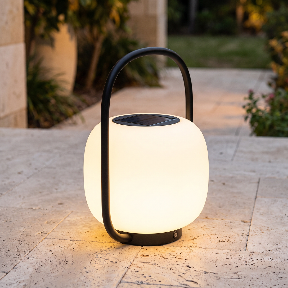 Luminous Solar LED Outdoor Floor Lamp – 26 × 39 cm – base and finish close detail