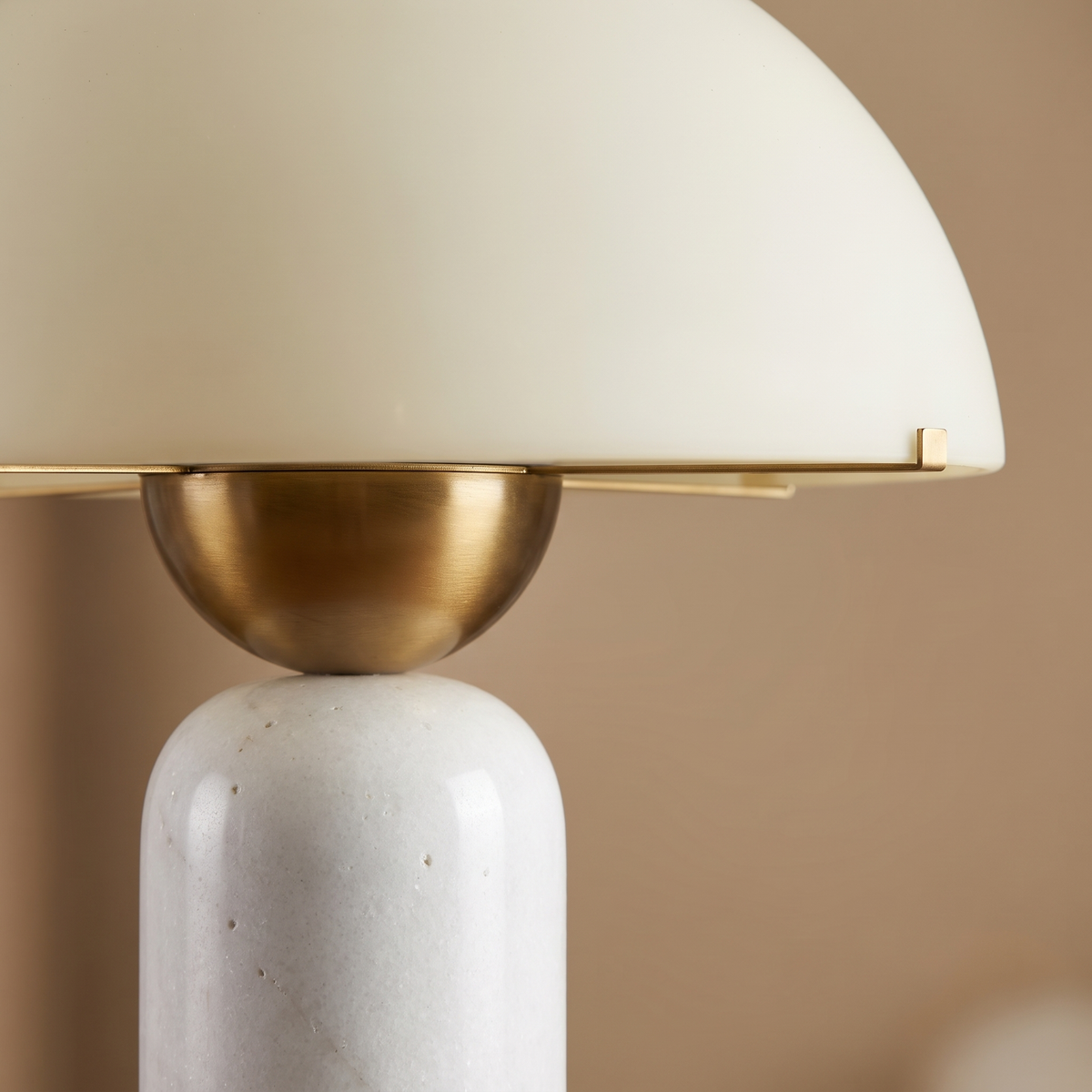 Natural Marble Base Mushroom Table Lamp – White Marble – shade and stone close detail