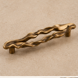 Ondara Wave Pull – Antique Bronze – Beige studio product